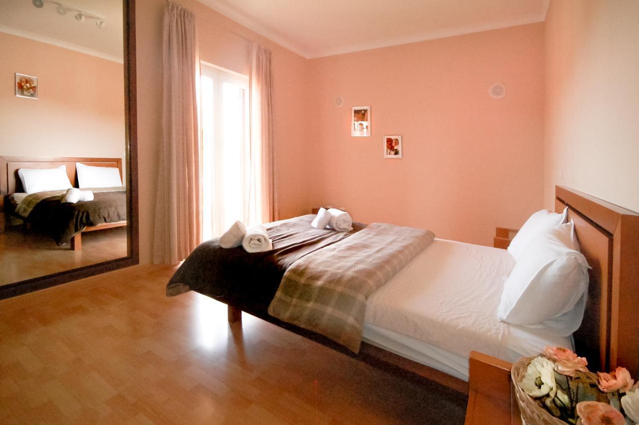 Villa Alice - Free Wifi & Air Co & Swimming Pool - By Bedzy Albufeira Buitenkant foto
